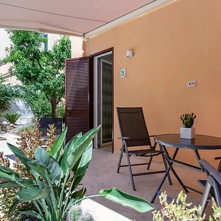 Giardino Dei Lenti 3* باري